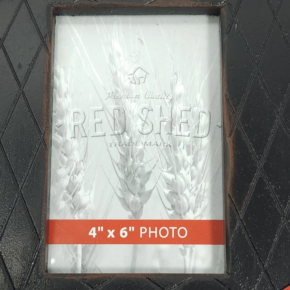 Red Shed vtg etched